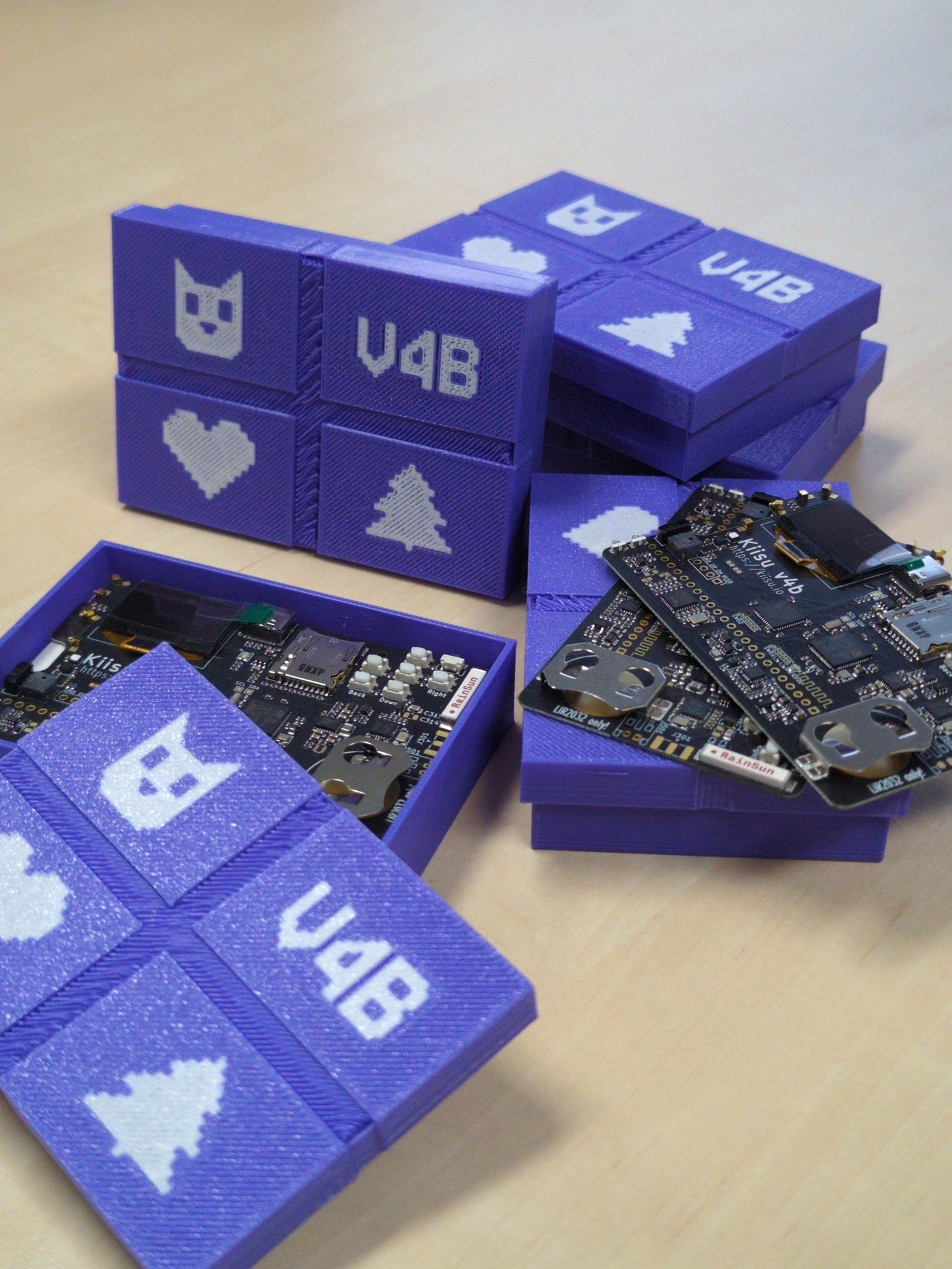 KIISU V4B Christmas Special (Limited)